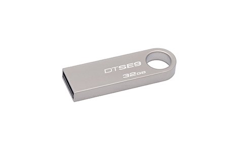 1-KINGSTONE 32 GB DATA TRAVELER USB 3.0 MOBILE DISC DRIVE